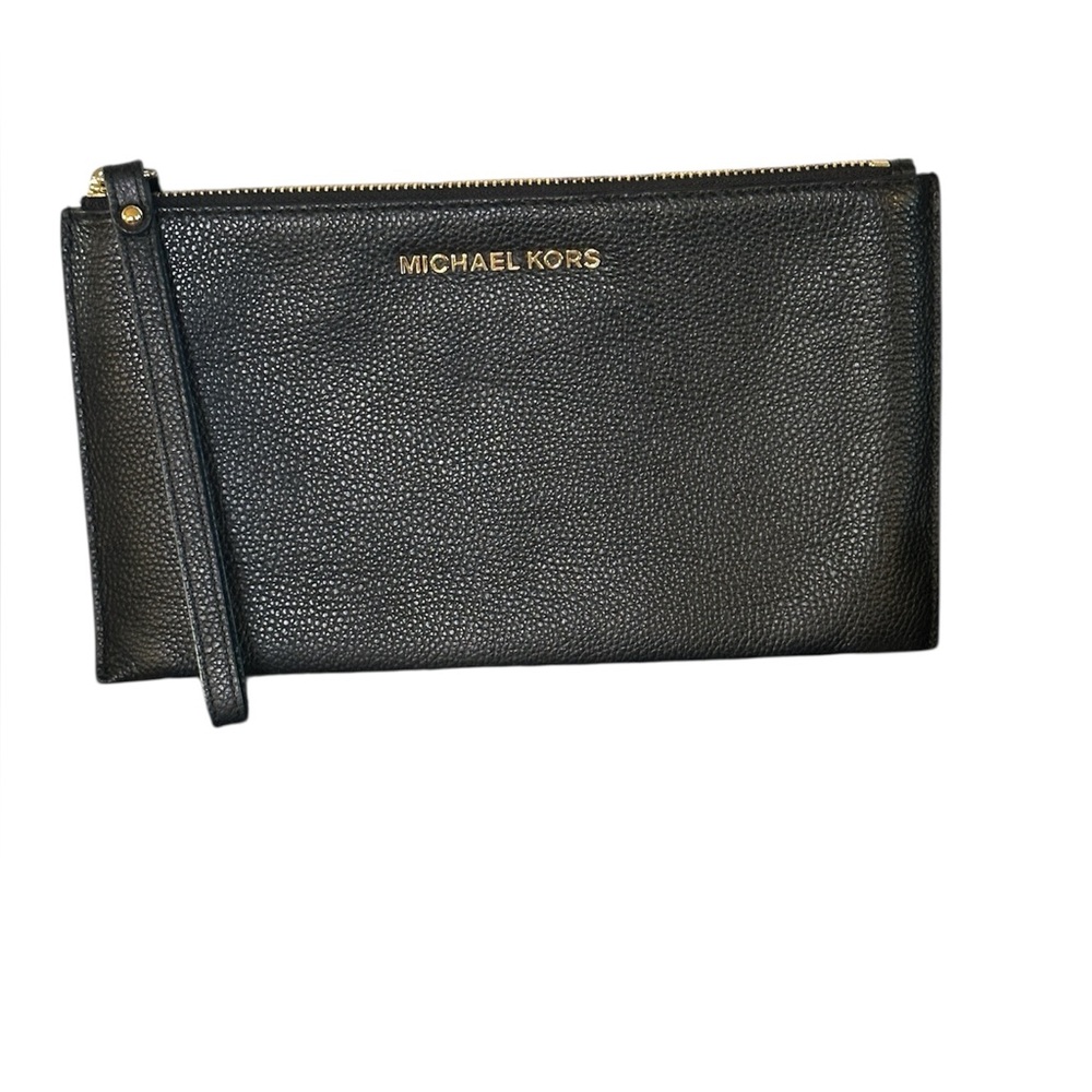 EUC Michael Kors Jet Set Travel Large Pebbled Leather Pouch/Wristlet.